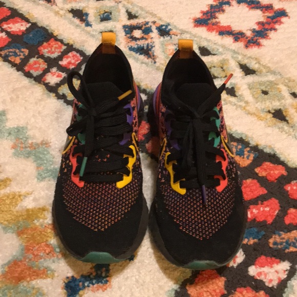 Nike Epic Flyknit React🖤 - Picture 2 of 6